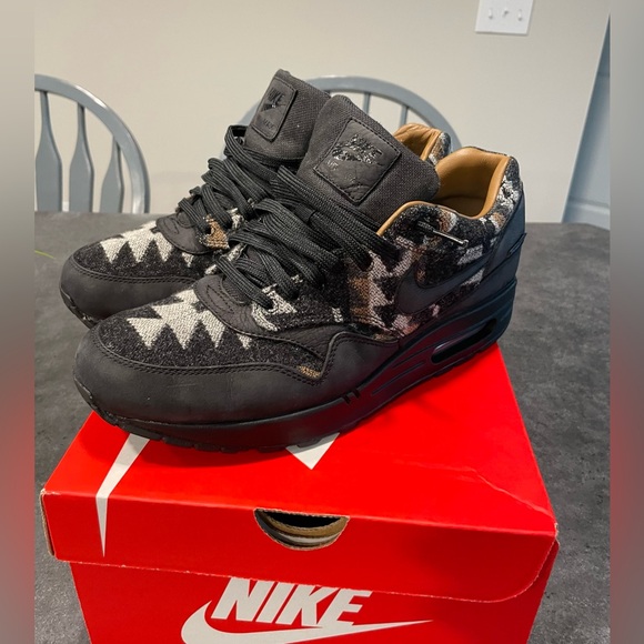 🔥Nike Air Max 1 Qs🔥 - Picture 8 of 16